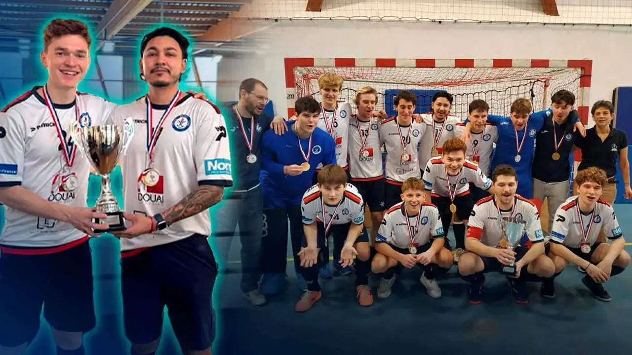Jorge Gómez y Daniel Castillo tras ganar el título en Francia.
