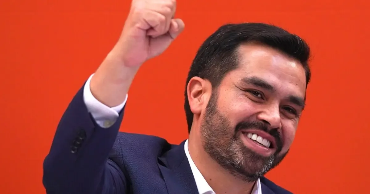 Análisis revela que Movimiento Ciudadano y funcionarios de NL gastan 15.4 millones en publicidad digital en un trimestre.