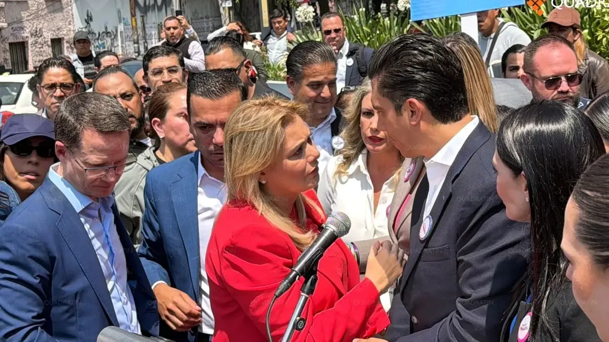 A pesar de las presiones internas, el líder del PAN se niega a una coalición con el PRI.