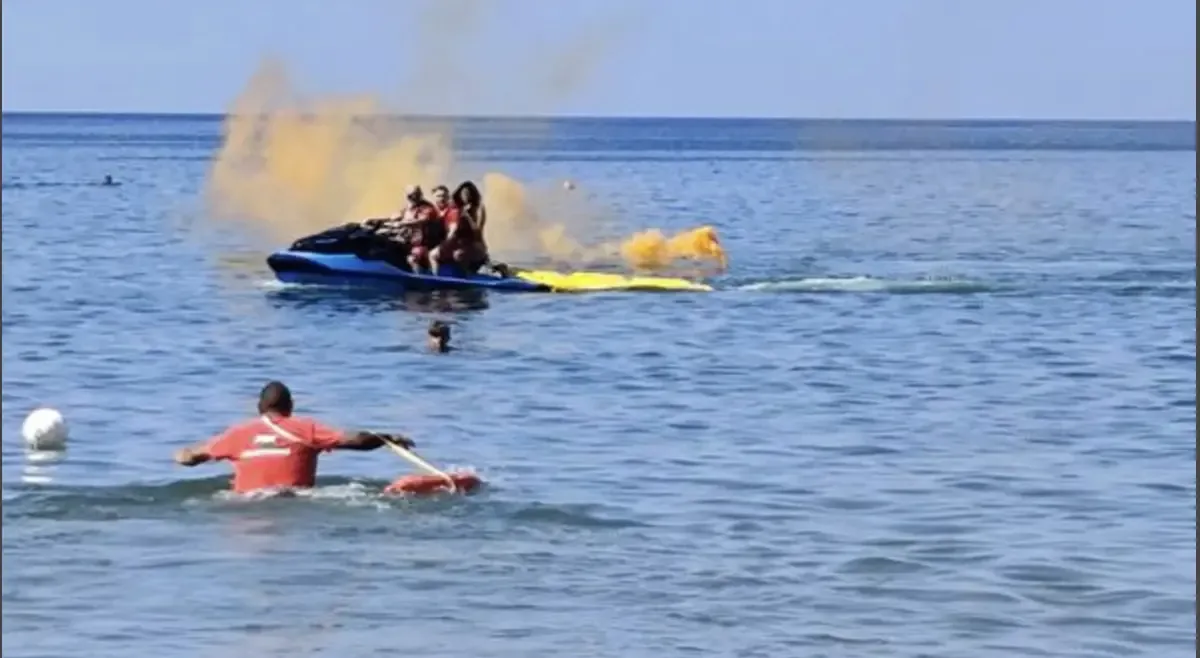 Evento en Mondragone resalta la importancia de la seguridad en el mar para salvaguardar vidas.
