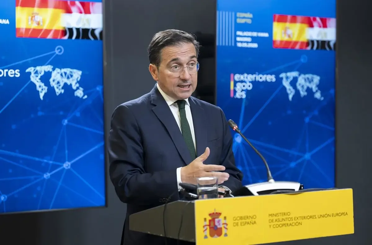 El ministro español enfatiza los esfuerzos para fortalecer las relaciones bilaterales con México.