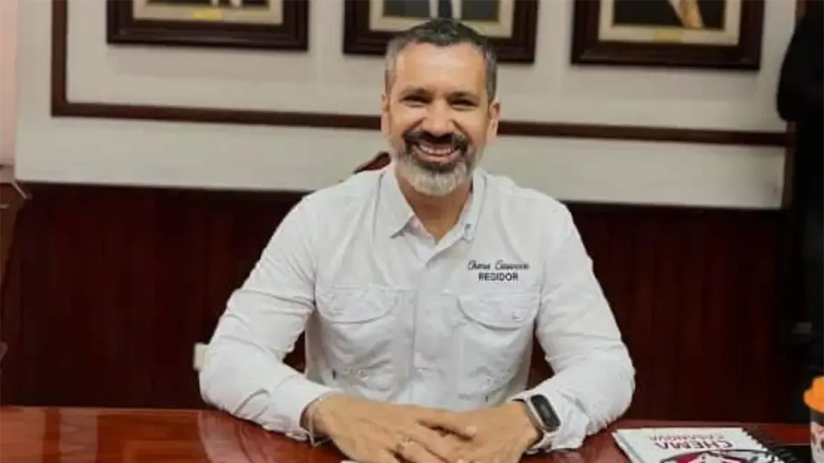 La alcaldesa Ana Miriam Ramos anuncia cambios en el gabinete municipal, destacando al nuevo director del deporte.