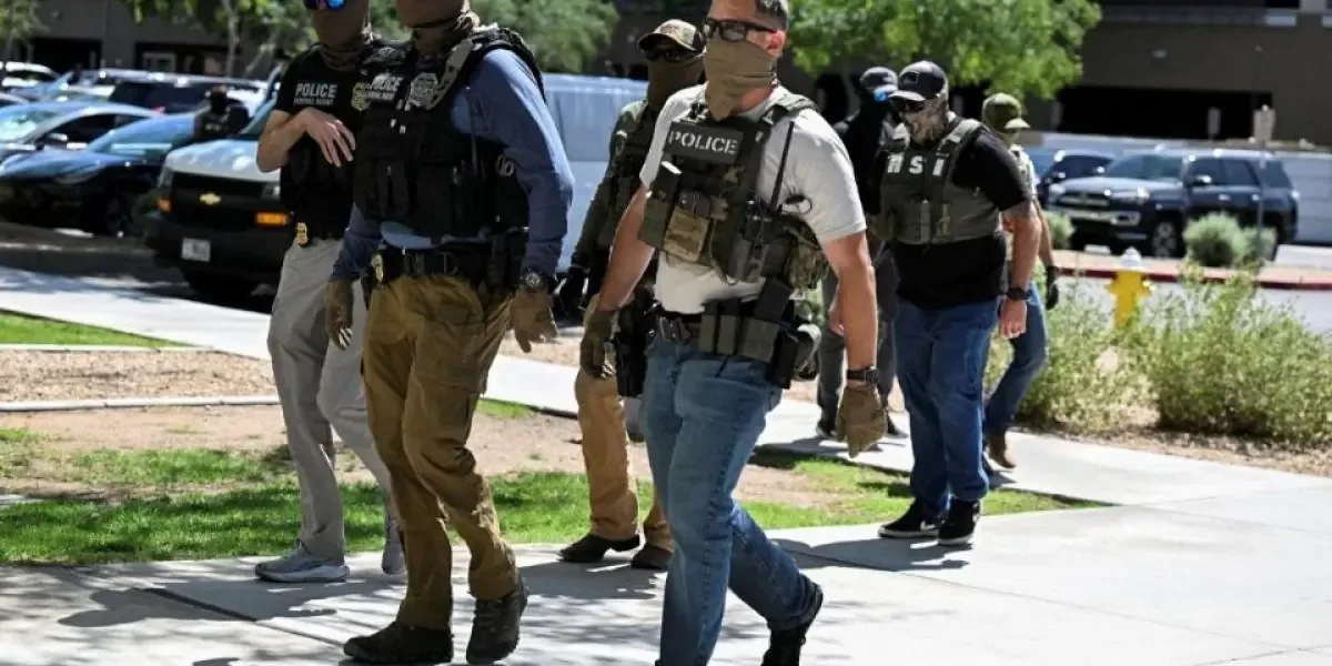 La app Watcho ayuda a la comunidad latina de Los Ángeles a mantenerse informada sobre operativos migratorios.