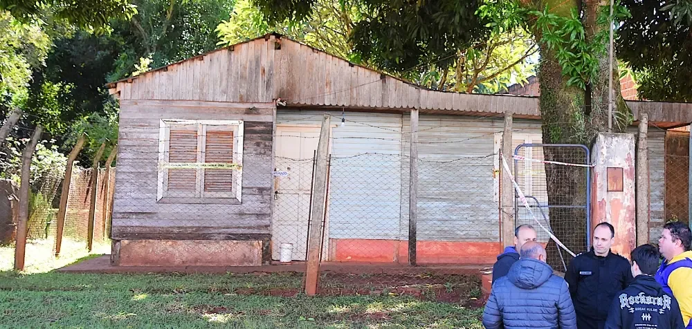 Se investiga un crimen ocurrido en Posadas que dejó a un jubilado fallecido tras un robo violento.