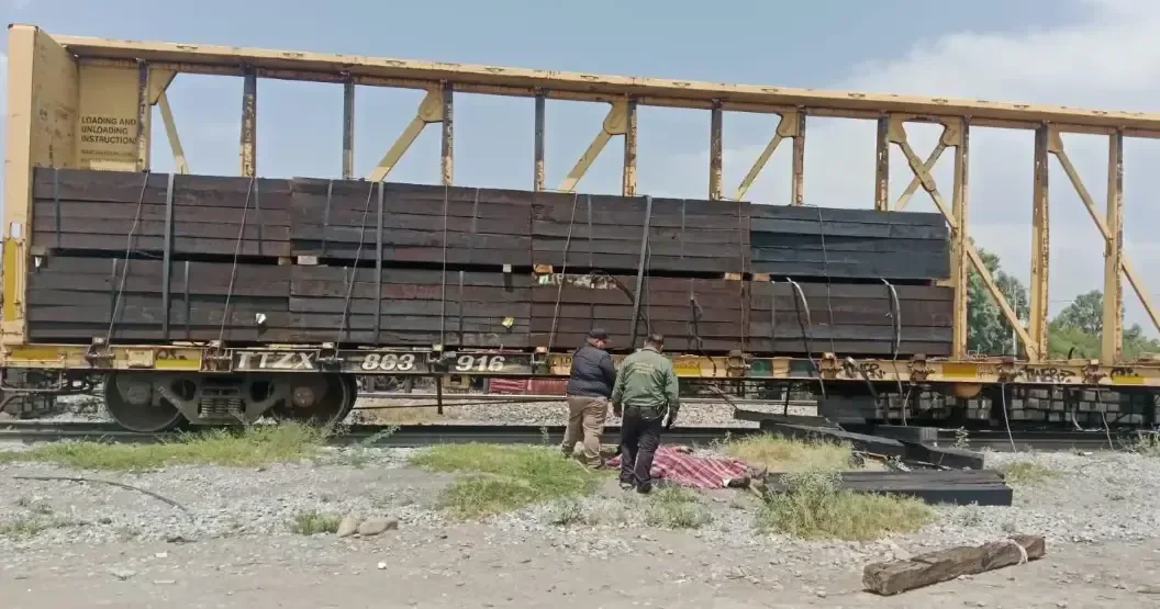 Un accidente en las vías del tren acaba con la vida de un joven trabajador de 24 años en Coahuila.