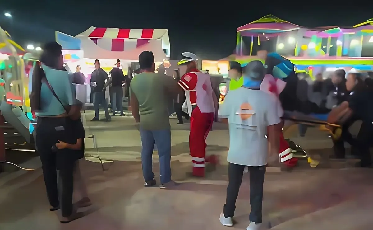 Un accidente trágico en las Fiestas Tradicionales de Cabo San Lucas provoca la muerte de una joven y suspenden el juego mecánico.
