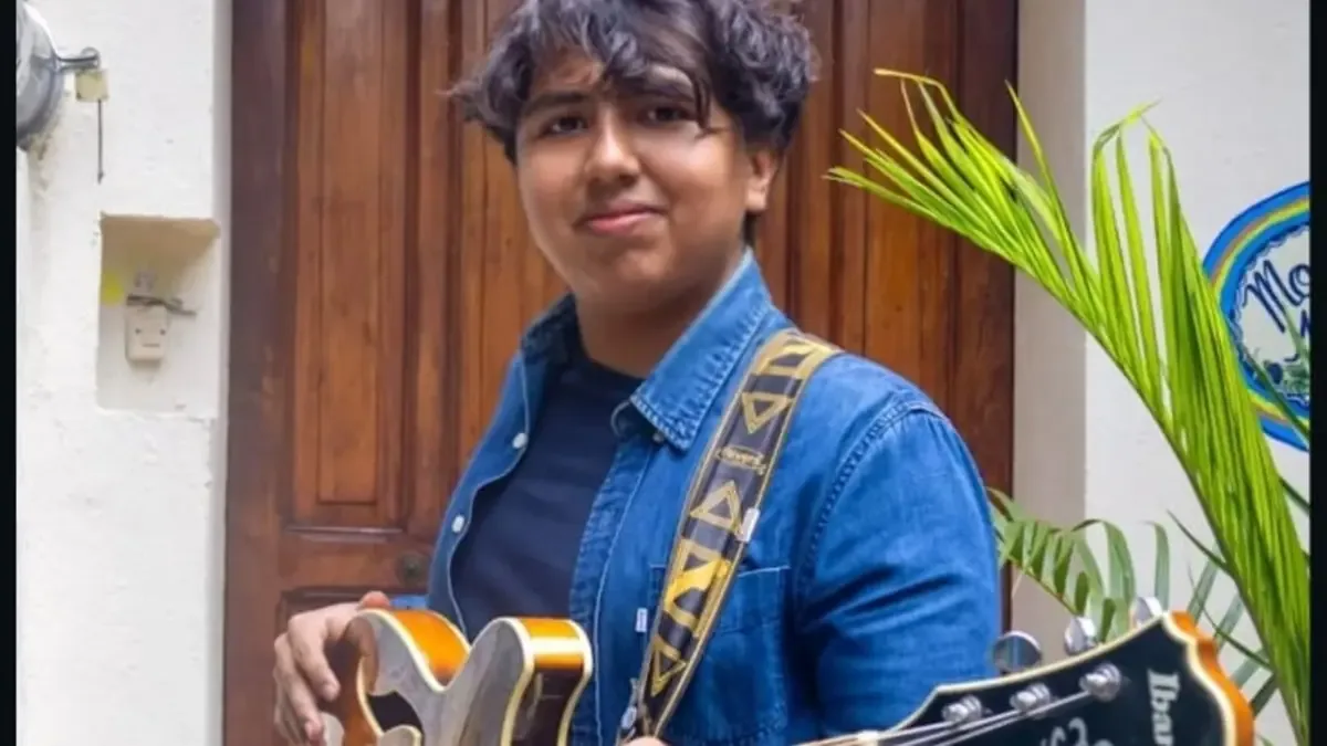 Alejandro Michi Pérez busca apoyo económico para seguir su sueño musical en Europa.