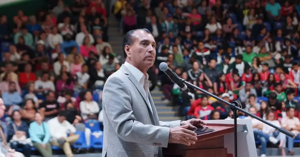 Con una trayectoria en el sector educativo, lidera la SEGE desde 2022.