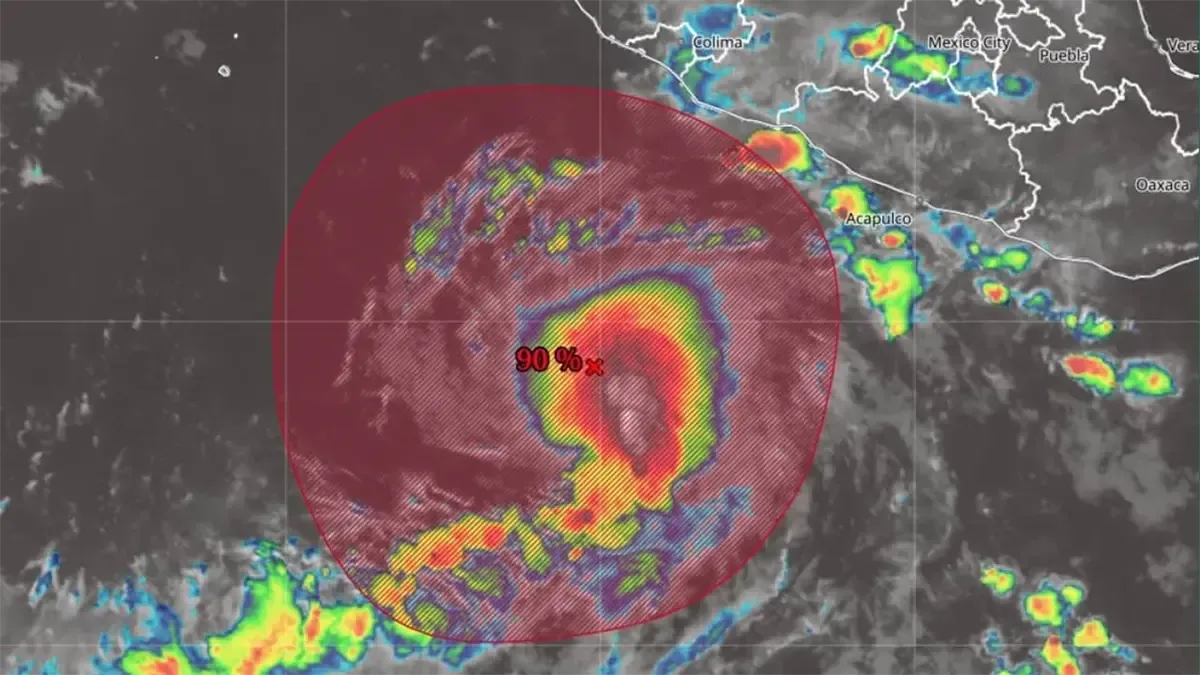 El geofísico advierte sobre el desarrollo de un huracán que podría impactar la costa.