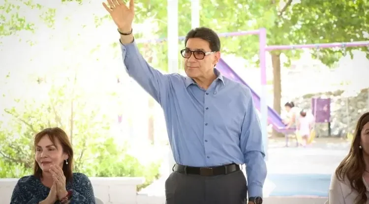 El alcalde de Nogales asegura que se priorizará la operatividad del Ayuntamiento durante el proceso electoral.