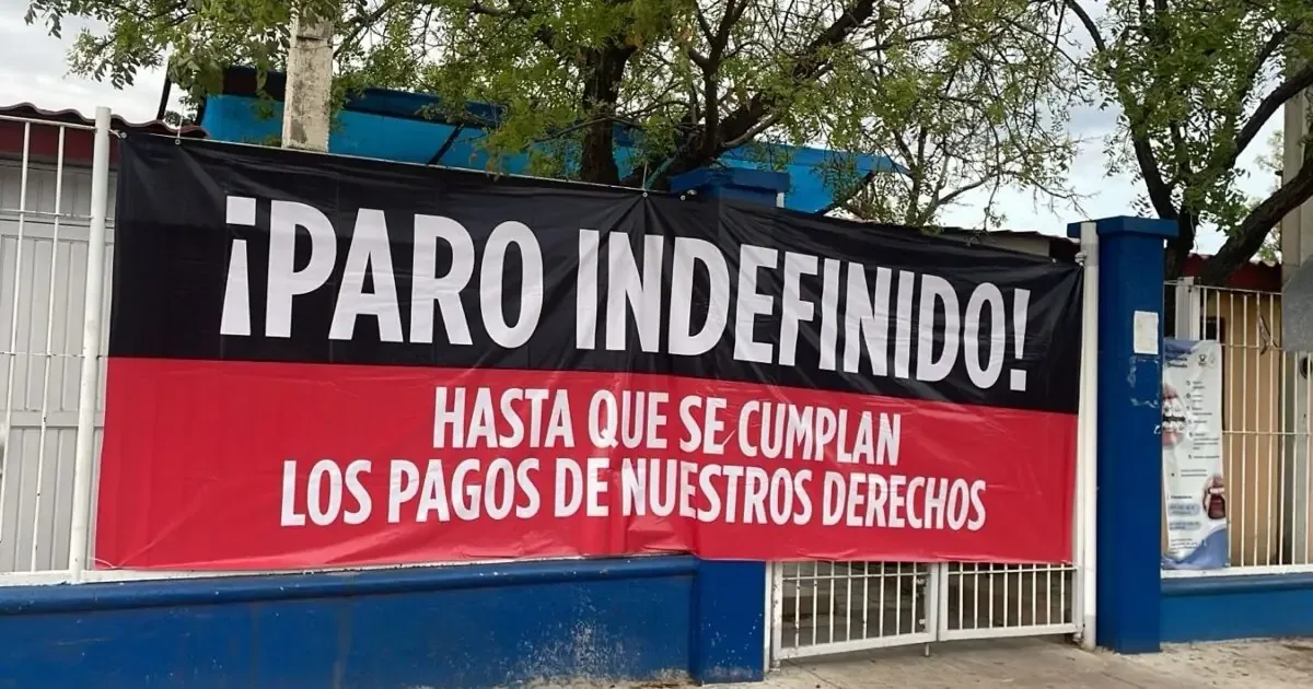 Funcionarios universitarios son acusados de ocultar irregularidades financieras detrás del paro laboral en la institución.