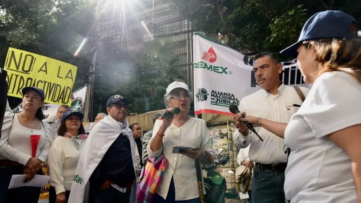 Los jubilados exigen solución a sus pensiones y denuncian retrasos en pagos.