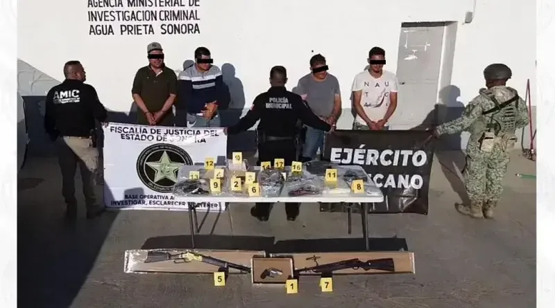 Cuatro hombres enfrentan cargos por narcotráfico y privación de libertad en Agua Prieta, Sonora.