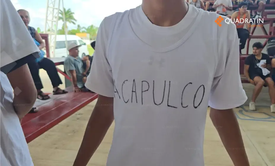Jugadores de la selección de Acapulco durante la Olimpiada Conade sin uniformes oficiales.