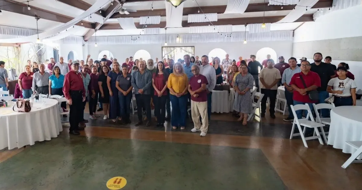 La senadora Julieta Ramírez se compromete a mejorar la educación en Baja California ante los desafíos actuales.
