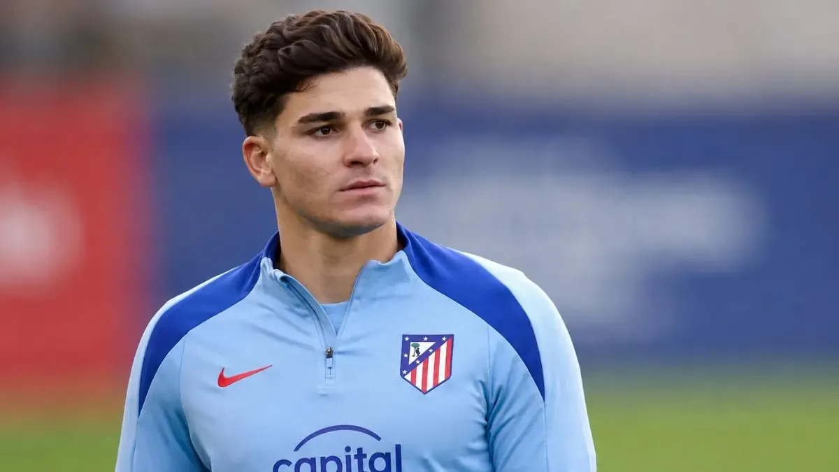 La reciente devaluación de Julián Álvarez pone en riesgo su futuro en el Atlético de Madrid.
