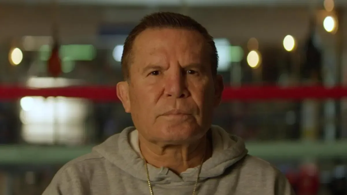 El boxeador comparte su historia y reflexiona sobre sus adicciones en un nuevo documental.