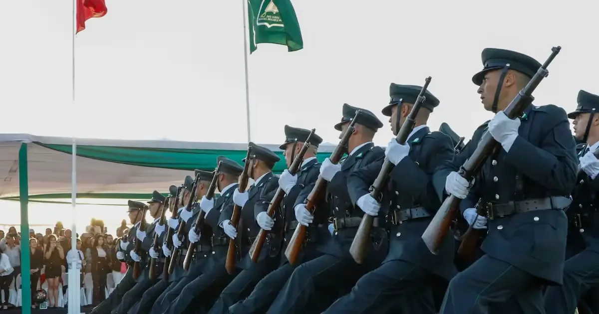 Juveniles chilenos podrán postular hasta el 5 de mayo para formar parte de Gendarmería.