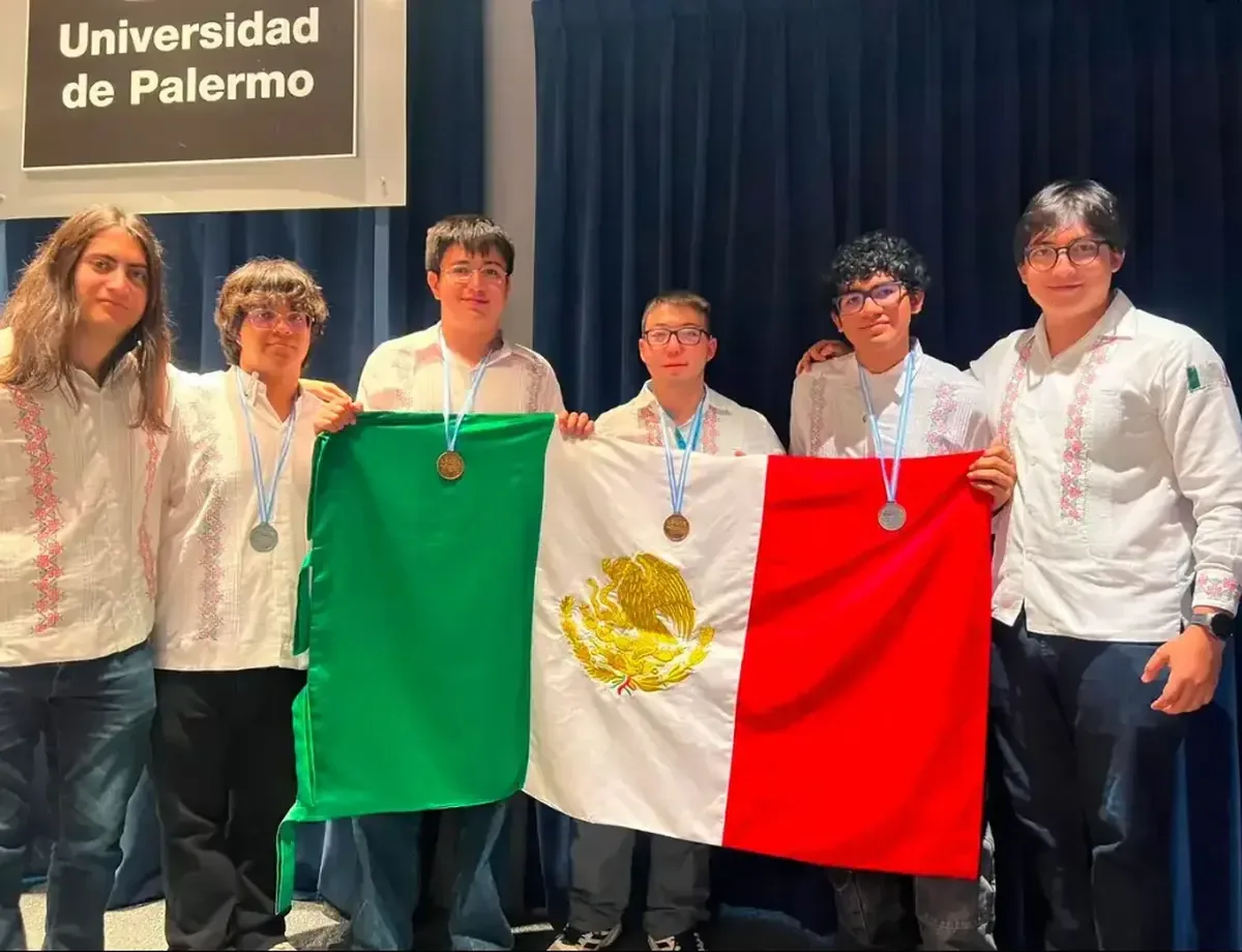 El equipo mexicano se destacó con cuatro medallas, consolidando su lugar en el ámbito internacional matemático.