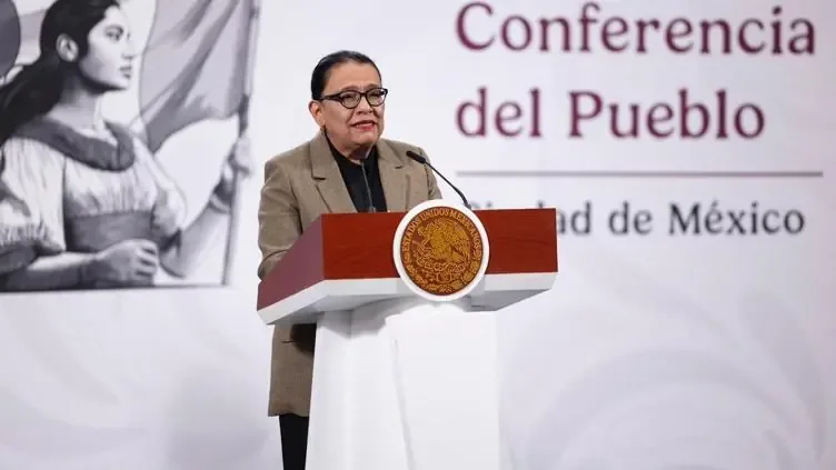 La funcionaria destaca programas para garantizar derechos a jóvenes en México.