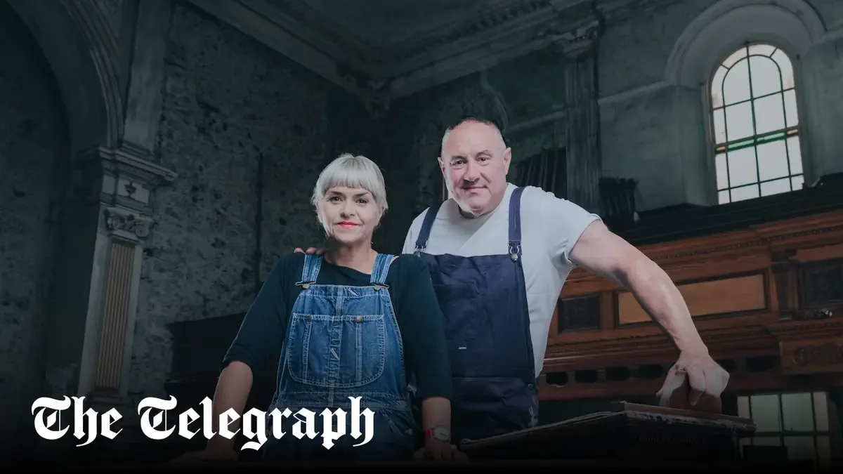 Keith Brymer Jones y Marj Hogarth enfrentan retos en la restauración de Capel Salem en Gales.