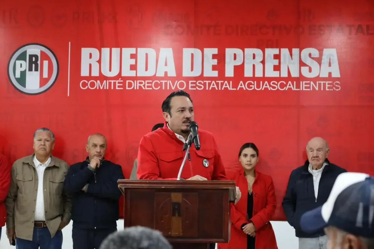 Kendor Macías Martínez presenta postura del PRI sobre apoyo estadounidense en lucha contra narcotráfico.
