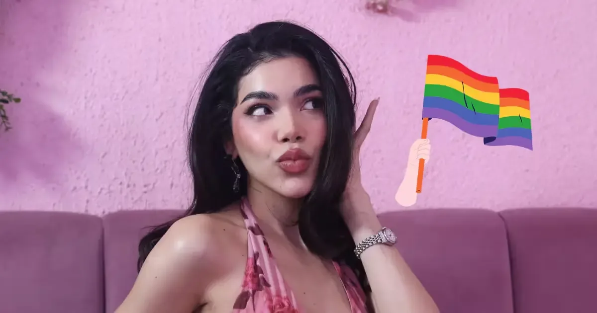 La cantante y activista Kenia Os fue coronada en la 48 Marcha del Orgullo LGBT+ por su apoyo a la comunidad.