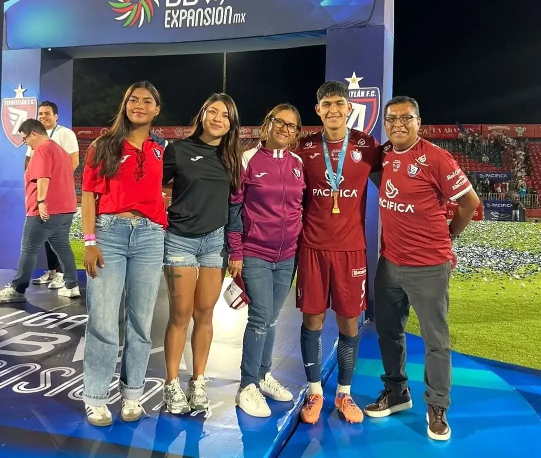 El joven futbolista se coronó campeón y buscará el título de Campeón de Campeones.