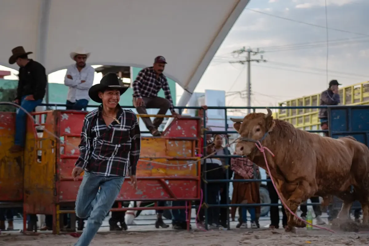 Kevin Loyo regresa a su ciudad natal para compartir cartel con reconocidos toreros en una corrida mixta.
