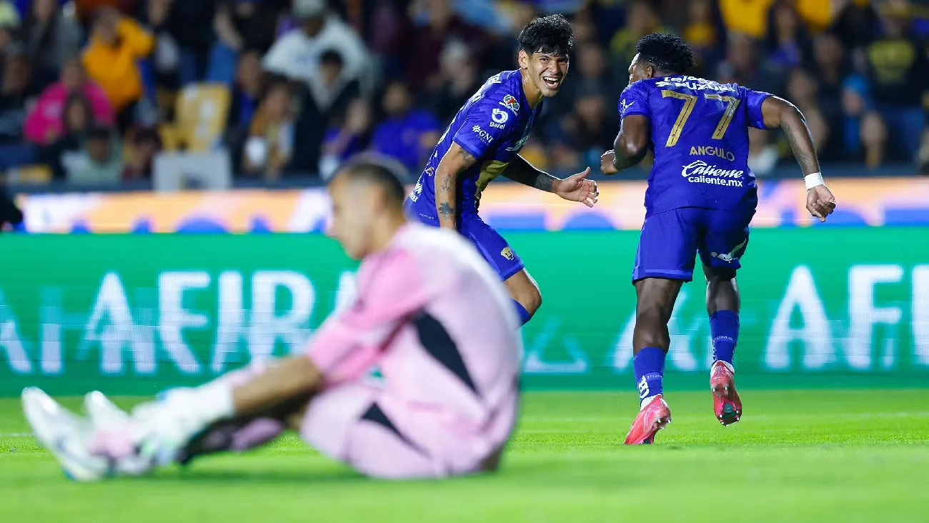 Keylor Navas lidera la defensa de Pumas en su victoria sobre Tigres.