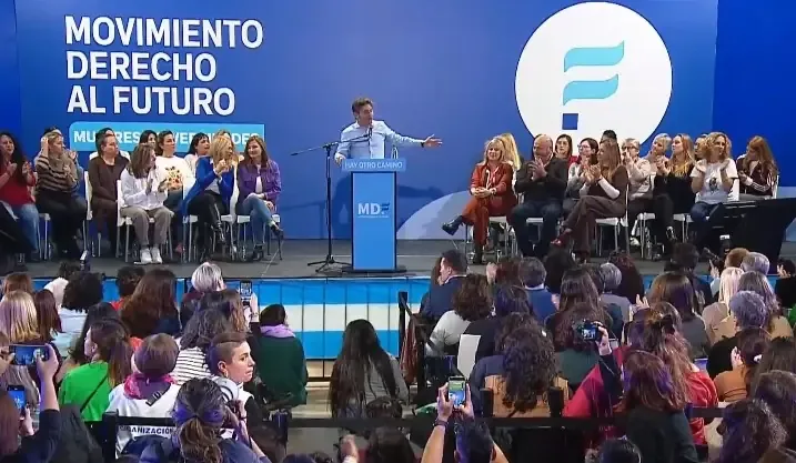 El gobernador de Buenos Aires lanza el MDF Mujeres y Diversidades, buscando una Argentina más equitativa y justa.