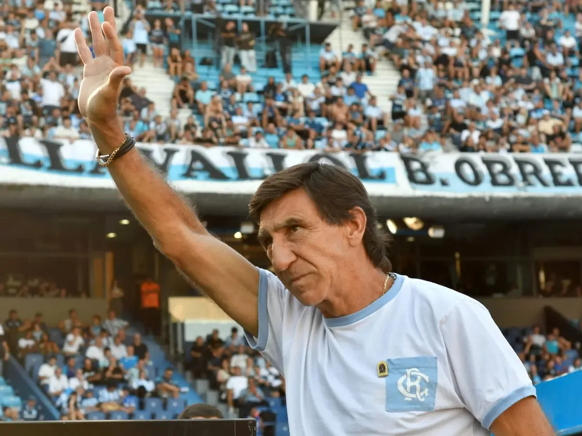 La Academia se enfrenta a Banfield en un intento por salir del fondo de la tabla.