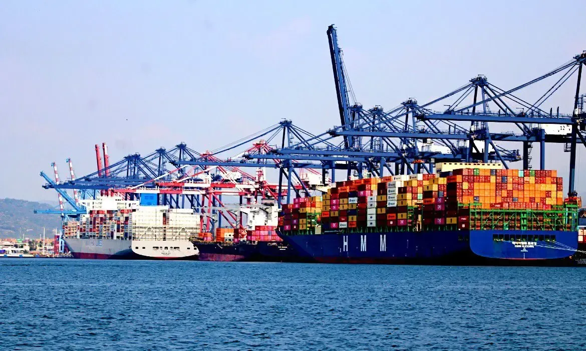 La Aduana de Manzanillo incrementa su recaudación y combate el contrabando.