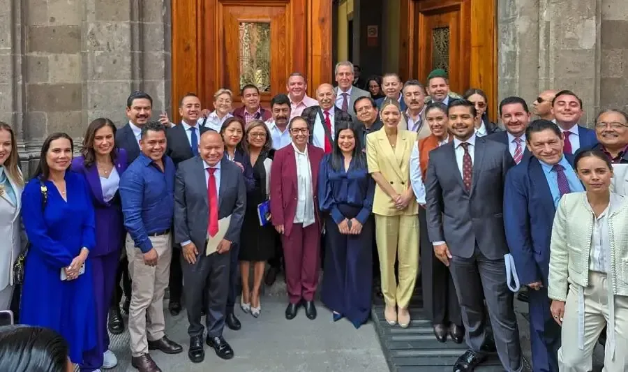 La alcaldesa Azucena Cisneros destaca avances en la seguridad pública en reunión con la Presidenta Claudia Sheinbaum.