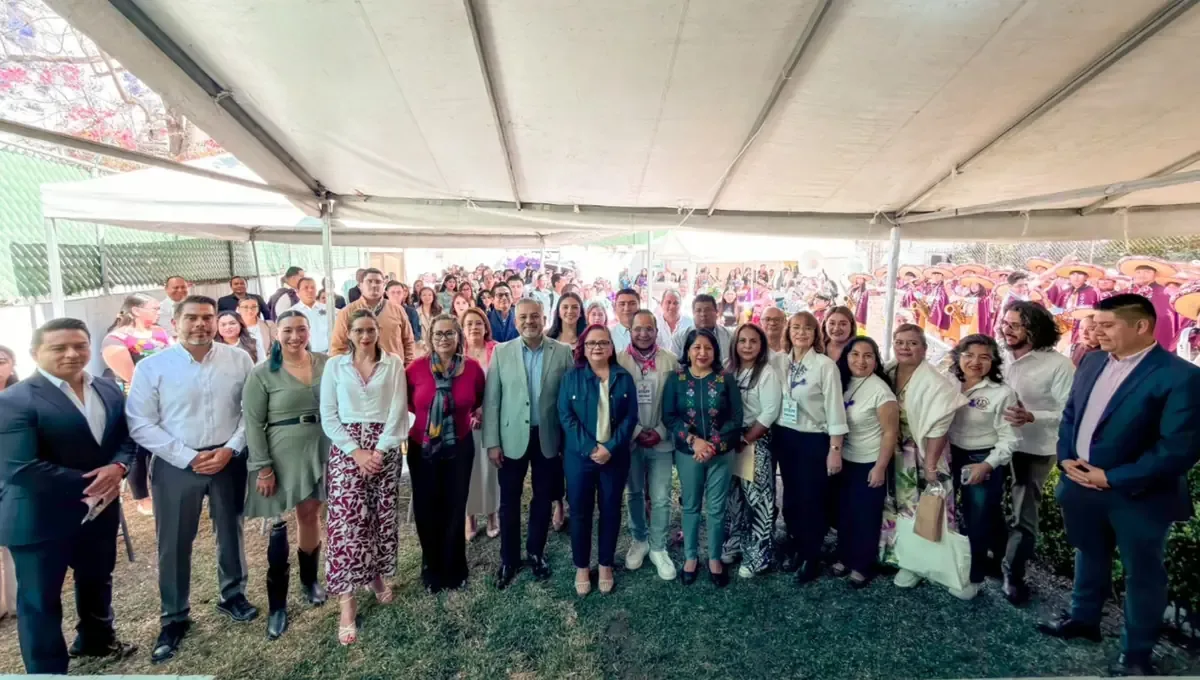 La Alcaldesa Daniela Griego destaca la importancia de construir un entorno equitativo en el encuentro sobre prevención y empoderamiento.