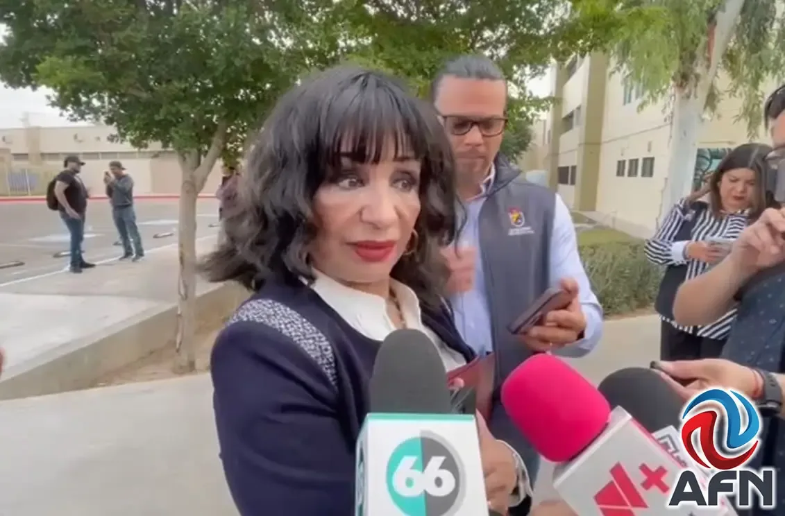 La alcaldesa de Mexicali, Norma Bustamante, durante el anuncio de la academia de policía.