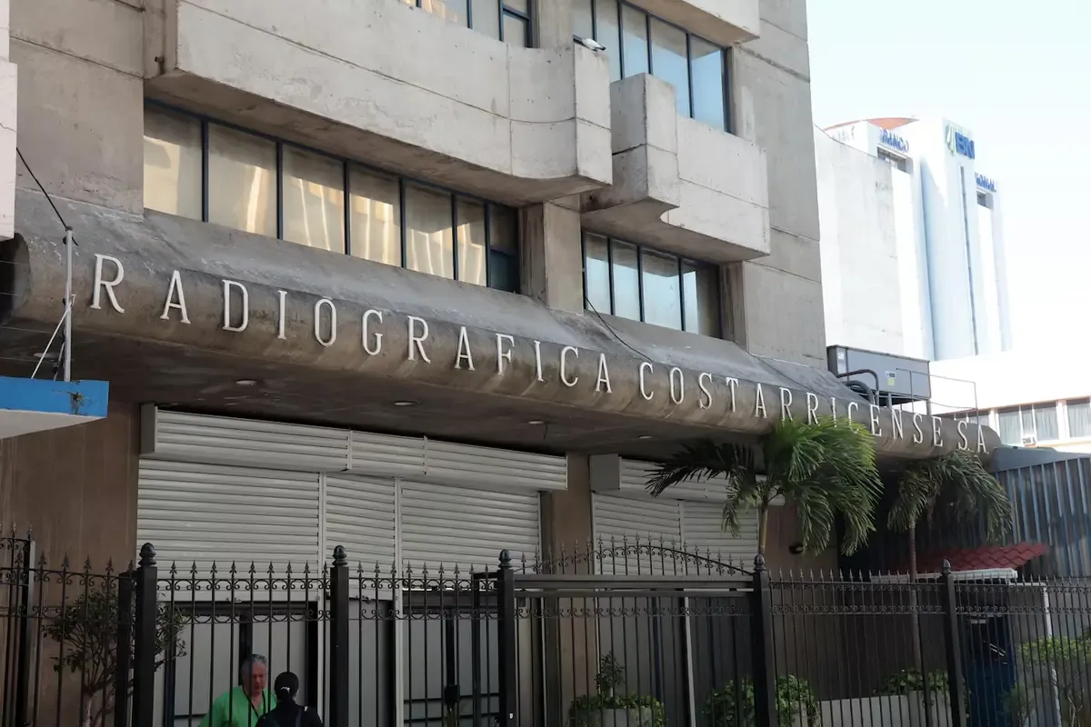 La alianza entre Racsa y Open English marca un nuevo rumbo en la educación pública costarricense.
