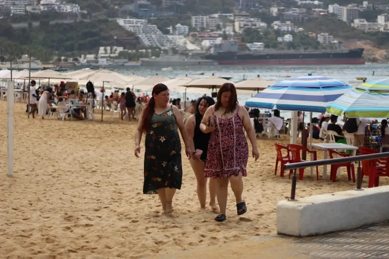 "La alta ocupación hotelera en Acapulco beneficia su economía local."