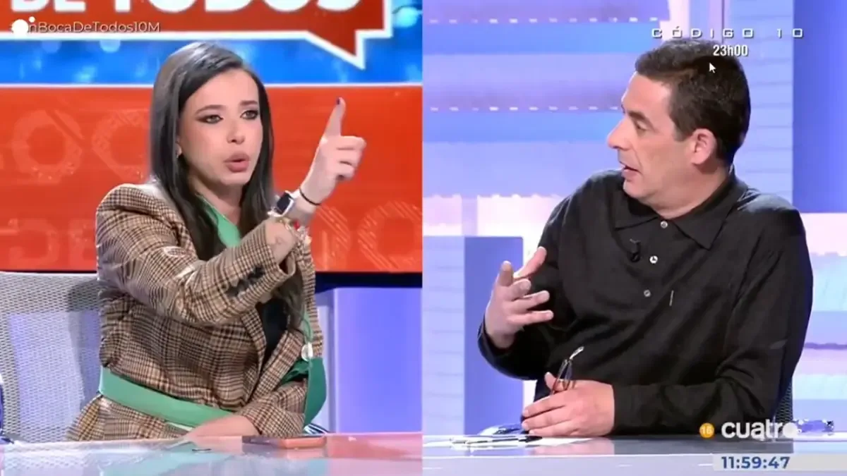 La analista política anunció su salida tras un conflicto en vivo con Antonio Naranjo que generó reacciones en redes sociales.