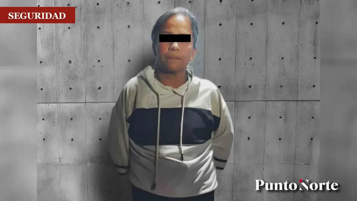 La arrestada fue identificada como María del Rocío, originaria del Estado de México, y portaba dinero robado.