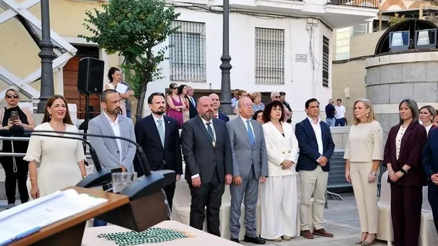 En un acto solemne, los diputados reciben medallas y llaman a la unidad en un clima político tenso.