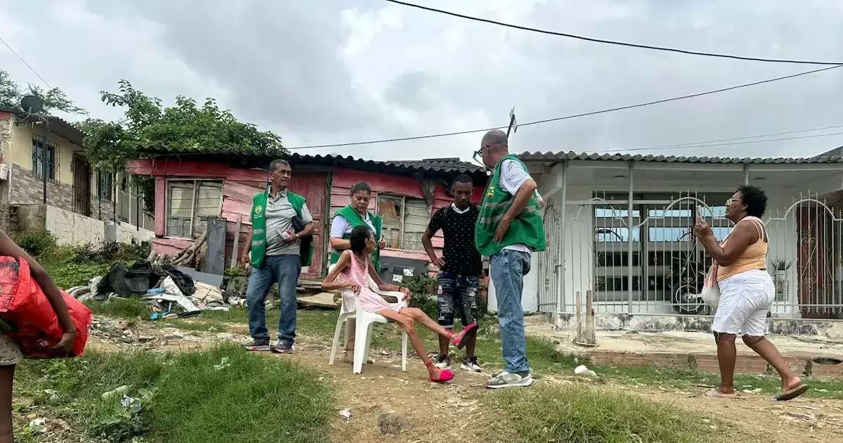 La atención ciudadana y las autoridades unidas para proteger a adultos mayores.