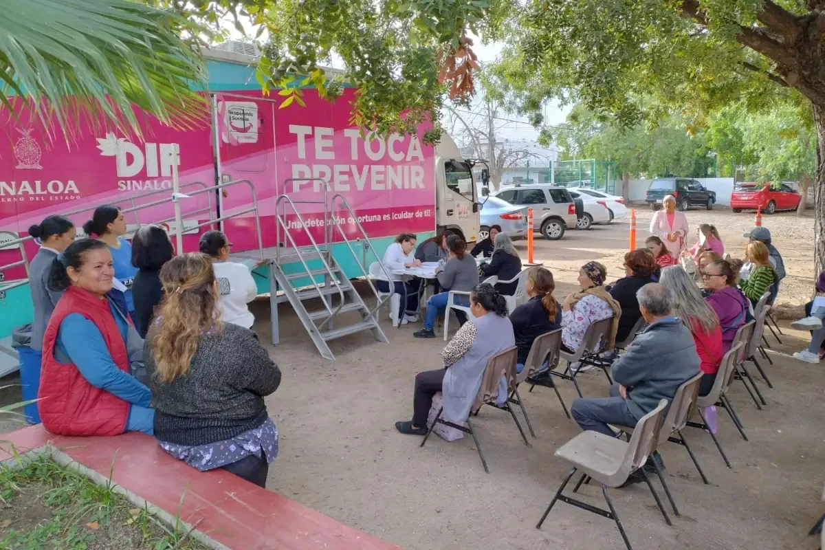La atención integral se acerca a personas adultas mayores mediante estudios gratuitos y programas de autocuidado.