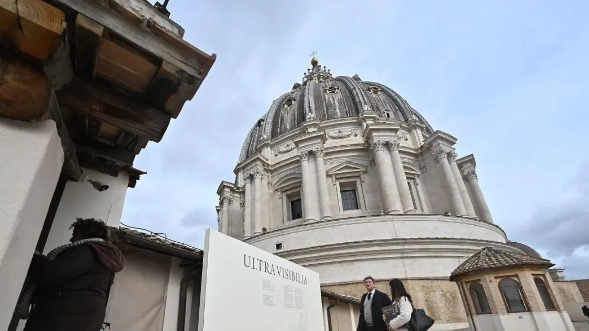 La Basílica de San Pedro se moderniza con un café y un sistema de seguridad avanzado para su 400 aniversario.