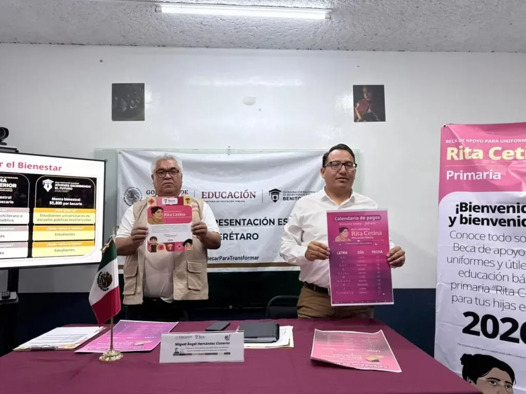 La beca ofrece 2,500 pesos anuales para uniformes y útiles escolares en Querétaro.