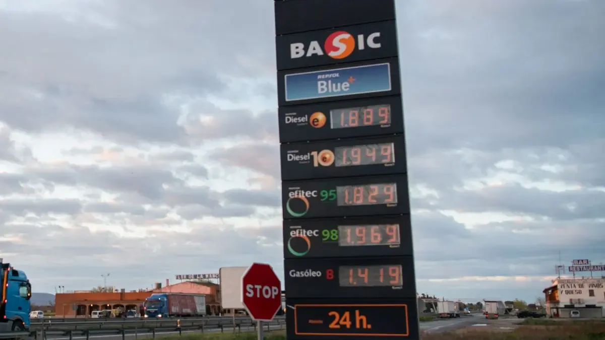 La caída del precio del barril de Brent impulsa a los combustibles en diversas provincias españolas.