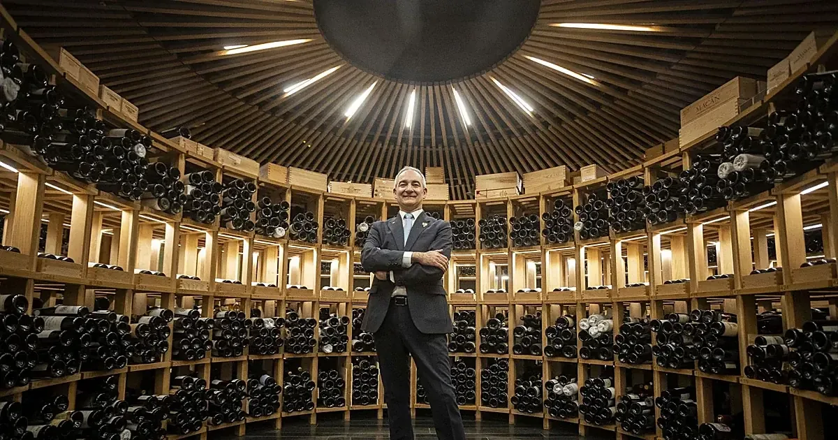 Atrio, reconocido restaurante en Cáceres, alberga una impresionante colección de vinos, dirigida por el sumiller José Luis Paniagua.