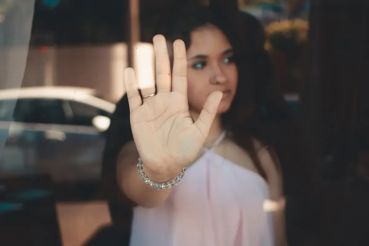 En México, las mujeres dedican horas al cuidado sin reconocimiento ni apoyo.