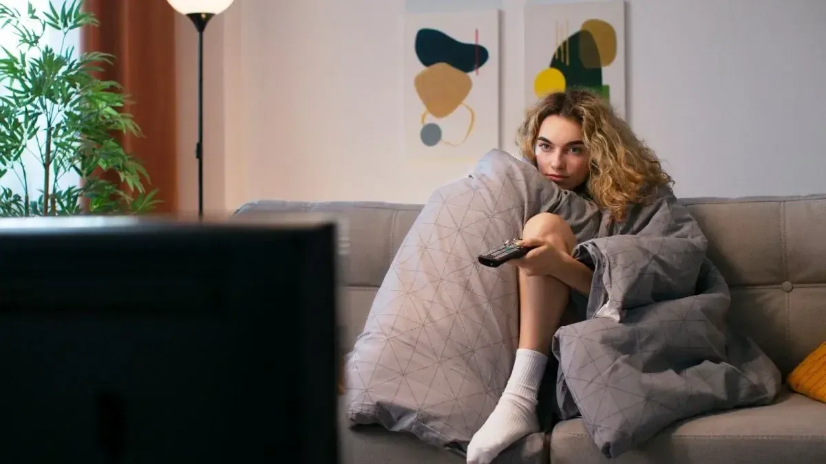 Esta película combina romance y giros temporales en una trama cautivadora.