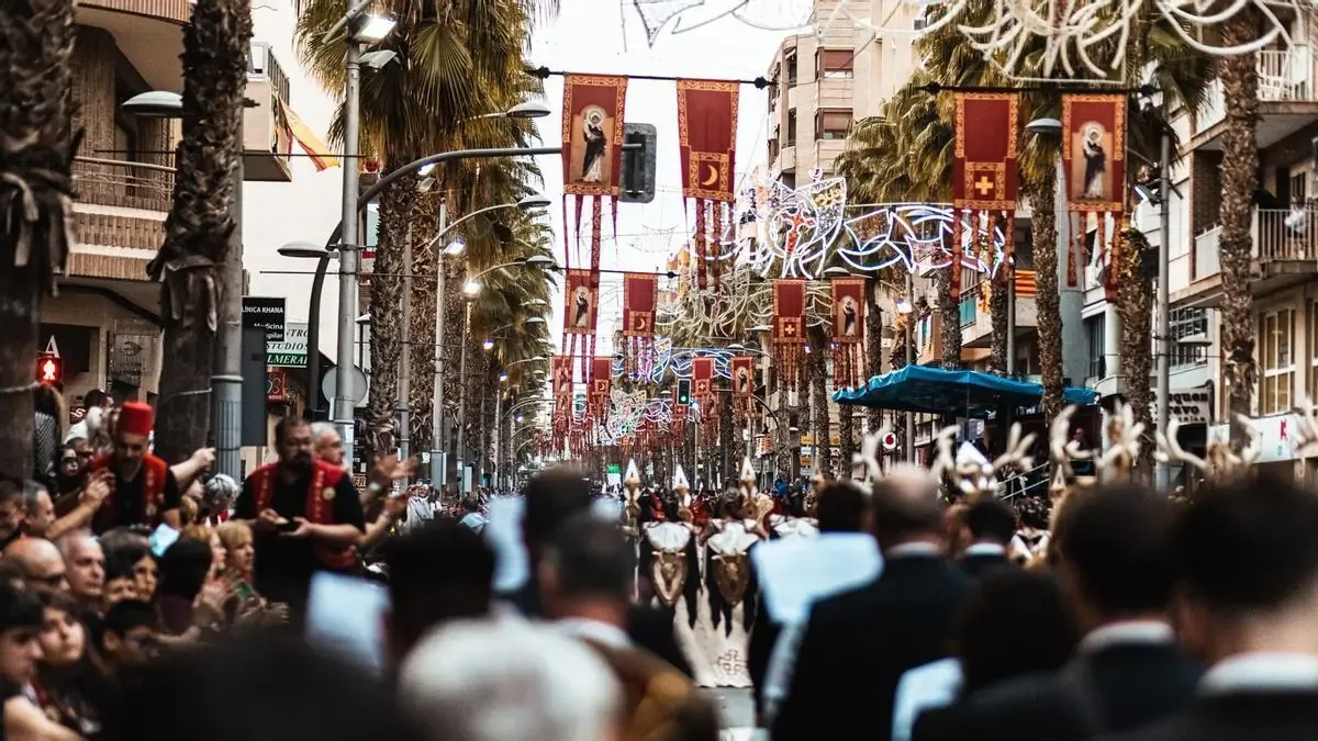 La celebración en 2026 honra 190 años de autonomía, destacando sus raíces agrarias y su importancia social.